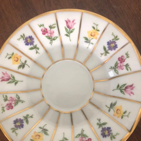 VINTAGE DEMITASSE CUP AND SAUCER SET BY FÜRSTENBURG - Picture 4 of 16